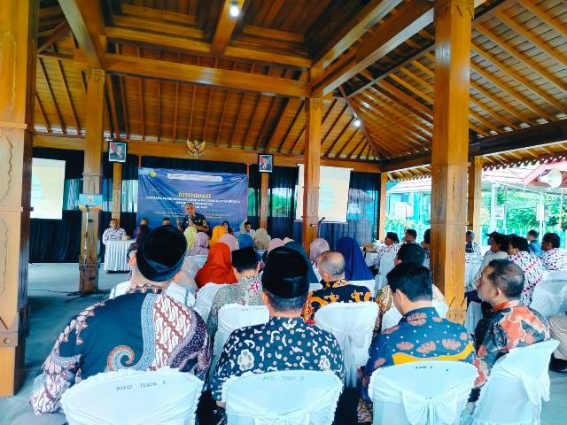 SEKRETARIS DAERAH KABUPATEN WONOSOBO PIMPIN LANGSUNG DISEMINASI RPJPD 2005-2045 DI KECAMATAN KEPIL